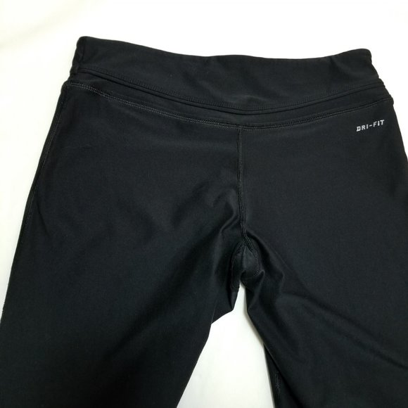 Nike Dri Fit Black High Rise Straight Leg Crop - Picture 2 of 4